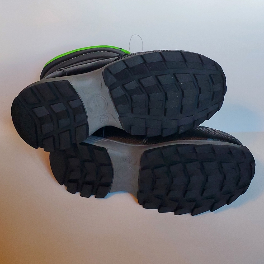 Wonder Nation winter Snow Boots Boys Size 13 New - Picture 6 of 10